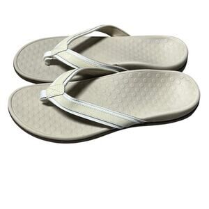 Vionic NWOB Tide Thong Sandal in White Cream Comfort Support Lightweight Size 11